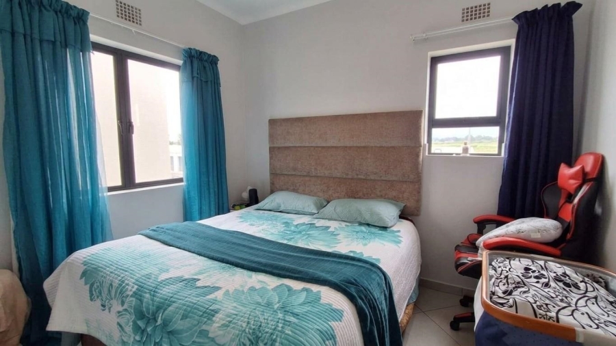 1 Bedroom Property for Sale in Buhrein Western Cape